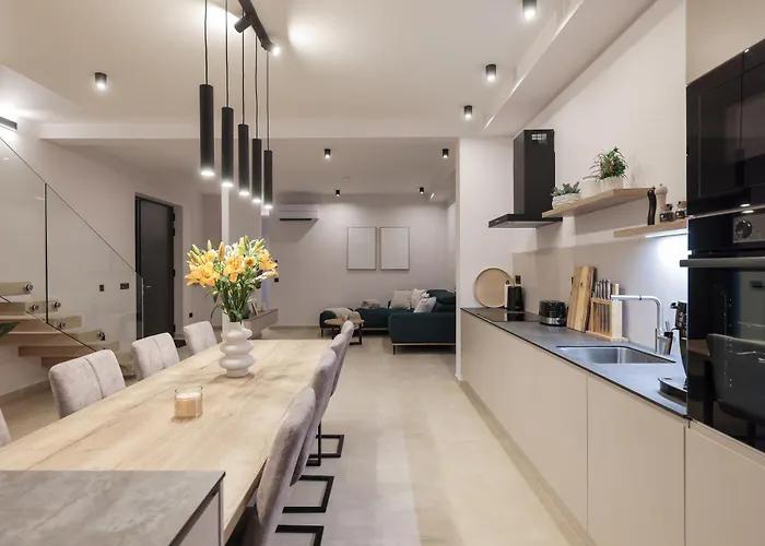 Laganini Villa Nin