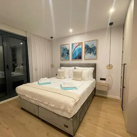 Laganini Villa *