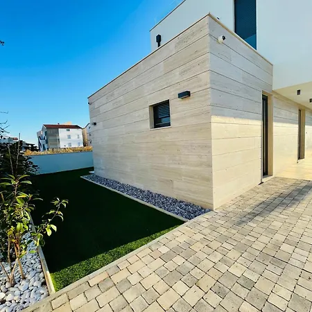Villa Laganini Nin