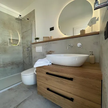 Laganini Villa Nin