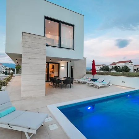 Laganini Villa