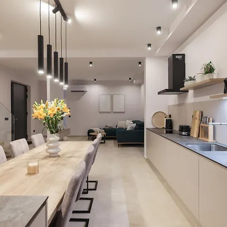 Laganini Villa Nin